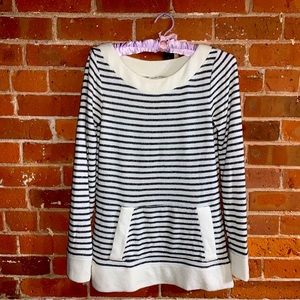 Banana Republic Navy and White stripe long sleeve front pocket top (small)